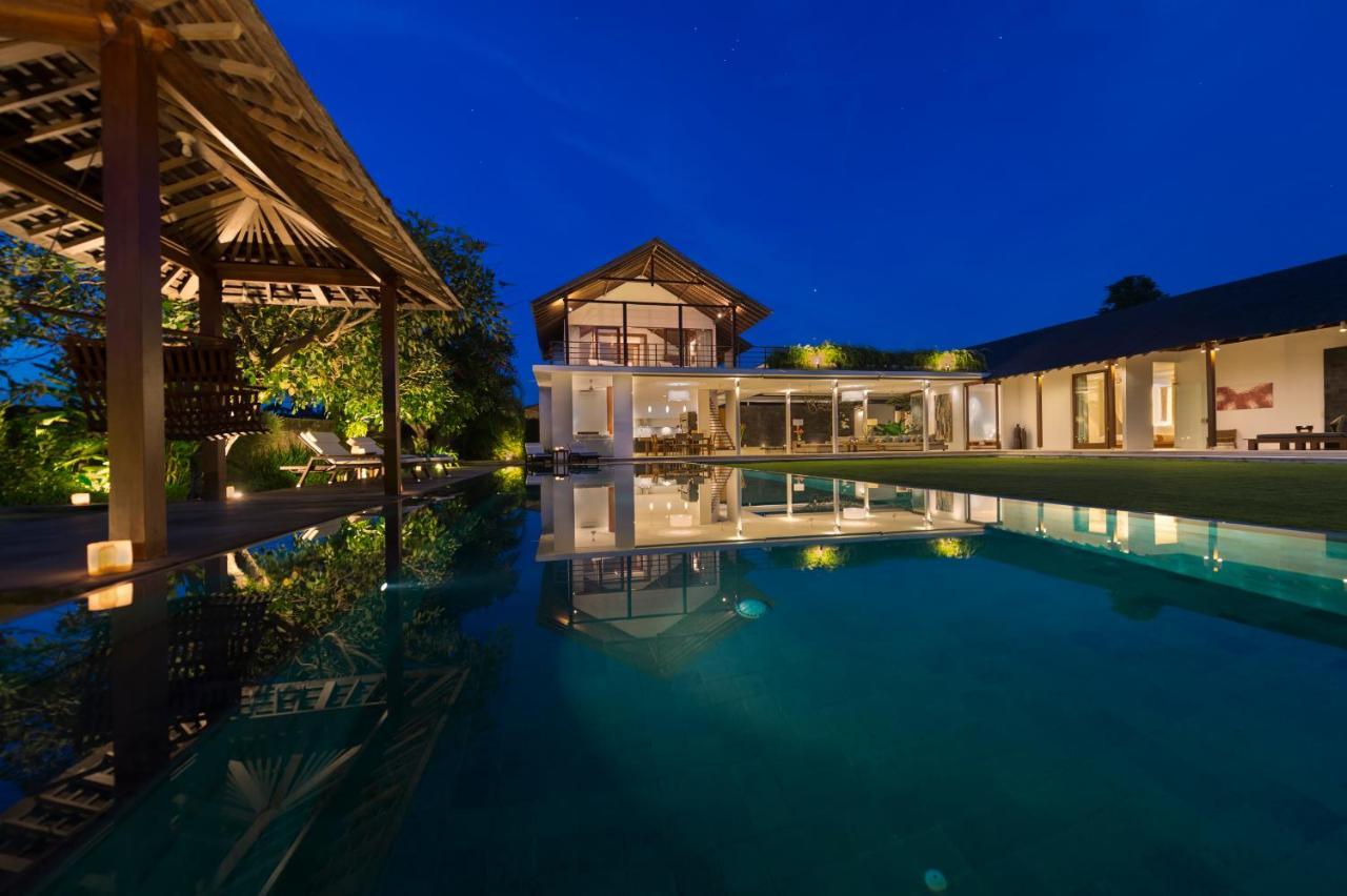 Villa Kavya - 8-Minute Walk From Berawa Beach Чангу Екстер'єр фото